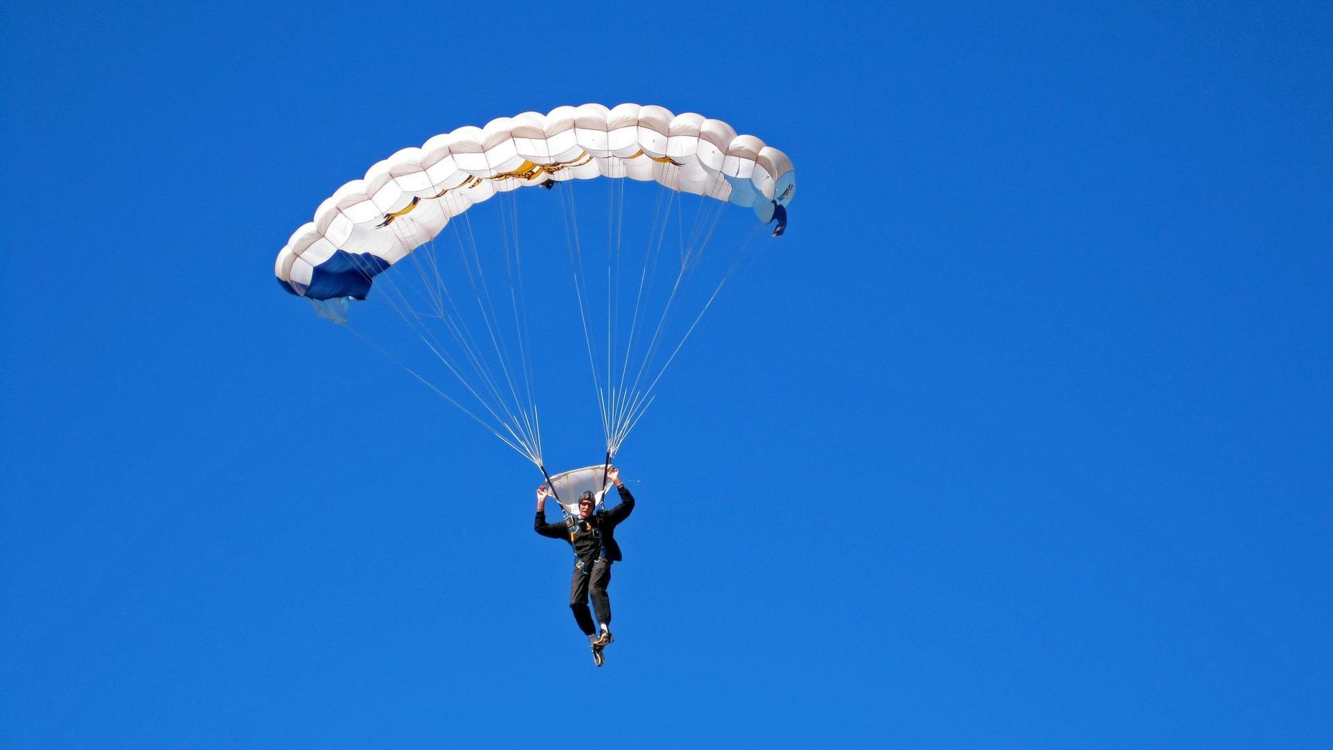 开云APP-英超争冠之夜，文班亚马打出生涯之夜，体育如何缝合了世界的裂痕？