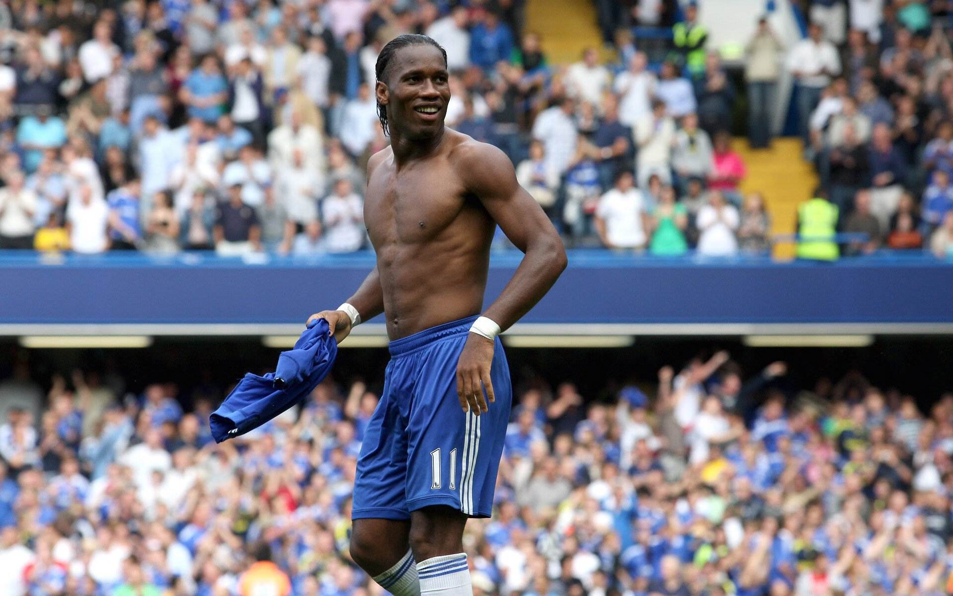 开云体育中国-牙买加险胜突尼斯，苏亚雷斯在奥运周期关键战接管比赛，诠释何为大心脏